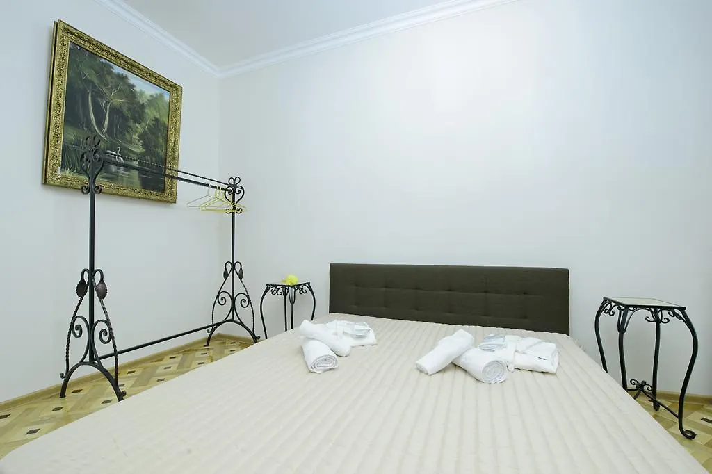 Royal Seaside Apartment Батуми