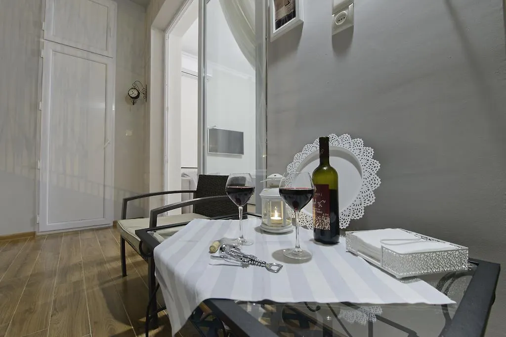 Royal Seaside Apartment Батуми Грузия