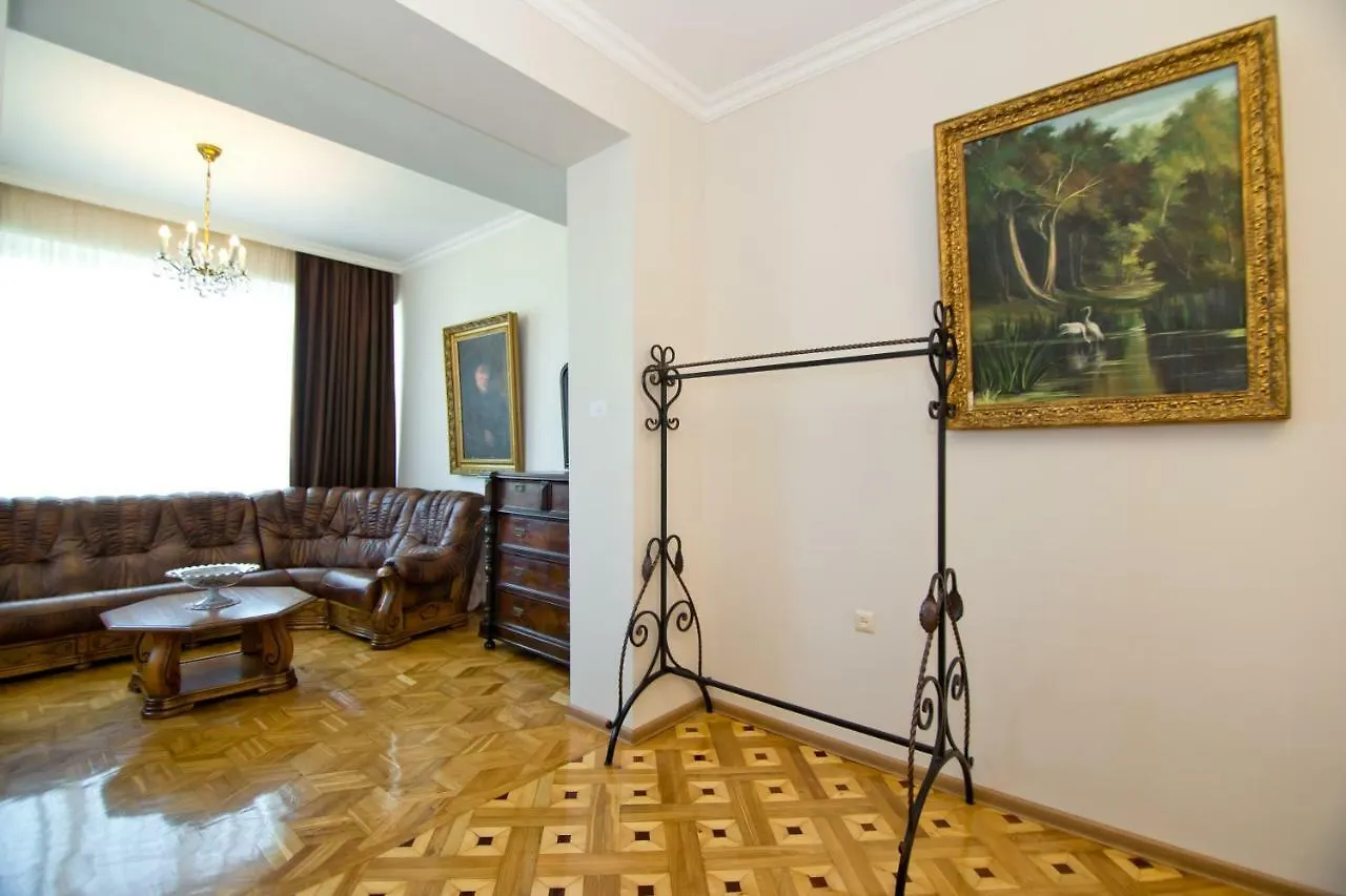 Royal Seaside Apartment Батуми 0*,