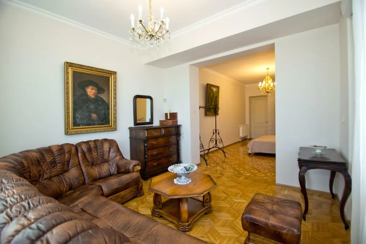 Royal Seaside Apartment Батуми 0*,  Грузия